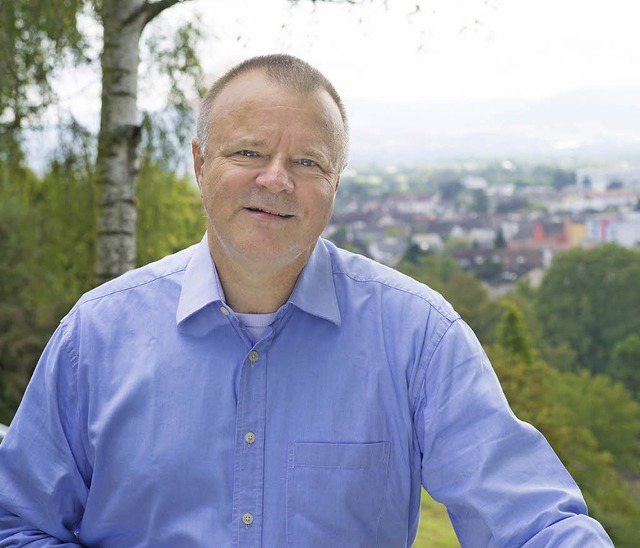 Gnter Neuschtz, hier auf dem Buckbn...t sich um das Amt des Brgermeisters.   | Foto: Thomas Schwab