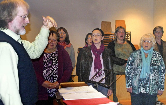 Erste Probe des Kirchenchors Hierbach-Ibach unter der Leitung von Martin Angell  | Foto: Karin Stckl-Steinebrunner