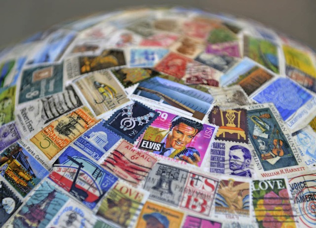 Briefmarkensammeln &#8211; ein Hobby, ...det, wie ein neuer  Stammtisch zeigt.   | Foto: dpa