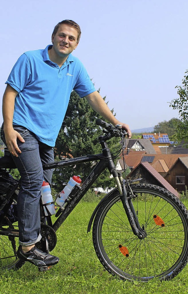 Das Fahrrad muss mit: Heute bricht der...mer Andreas Jenne nach Palstina auf.   | Foto: Sina Gesell