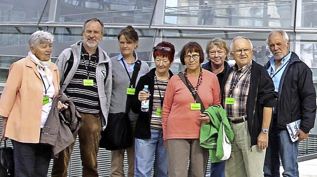 Die Neurieder Reisegruppe vor der Berliner Reichstagskuppel.   | Foto: Dieter Fink