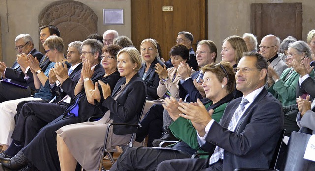 Der Bedeutung des Sozialwerks angemess...ahlreiche Gste in der Martinskirche.   | Foto: Sigrid Umiger