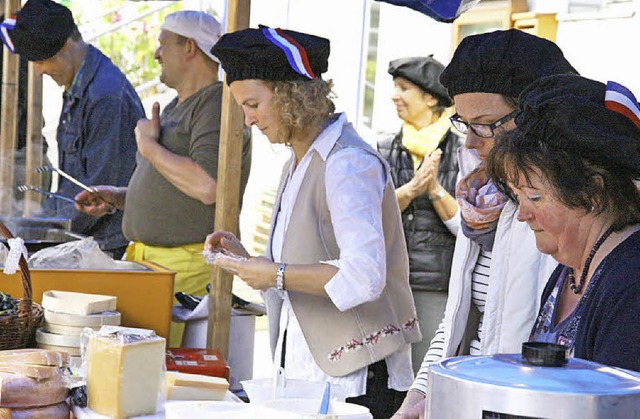 Besonders das franzsische Essen kam gut an.   | Foto: Peter Schtz