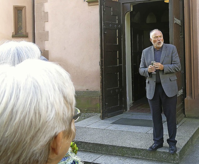 Pfarrer Georg Metzger bei seiner Ansprache  | Foto: Georg Vo