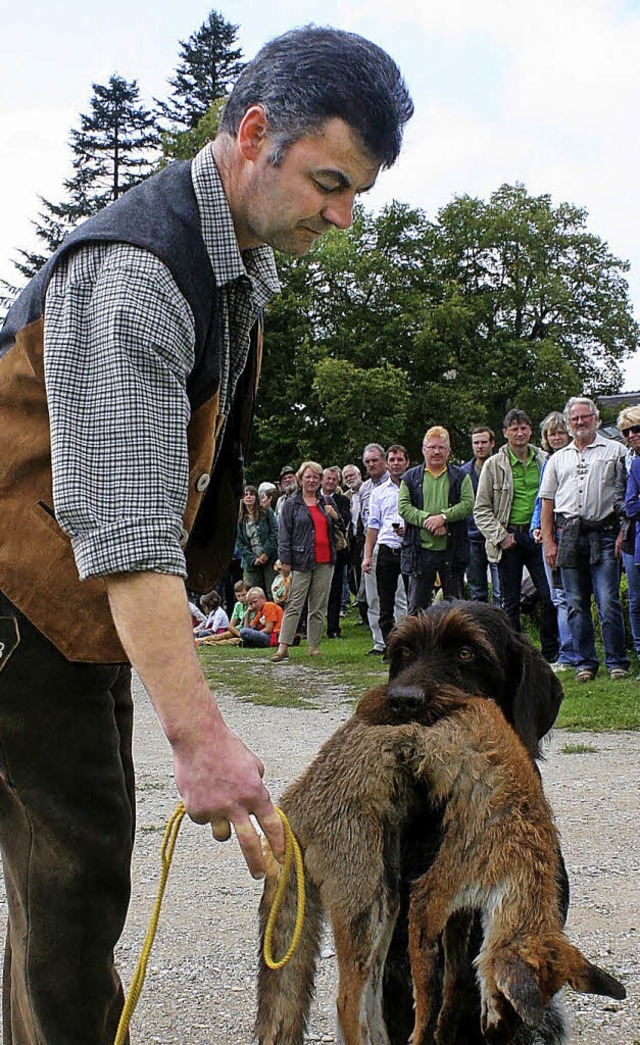 Hundevorfhrungen und Steinadlerdame &...waren Attraktionen beim Jubilumsfest   | Foto: Reinhard Cremer