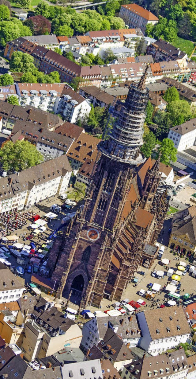 Im Mittelpunkt eines groen Fests: das Freiburger Mnster  | Foto: Theurer