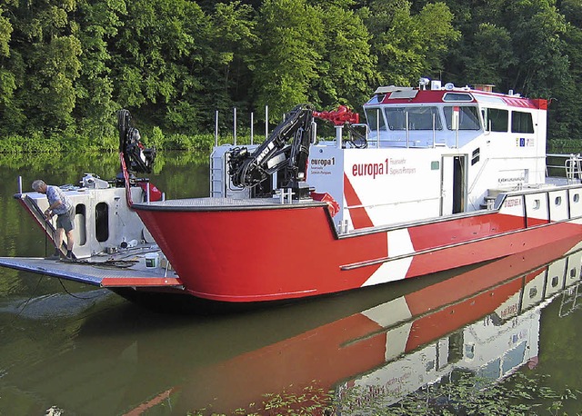 Ein mit EU-Zuschssen bezahltes Projek...s deutsch-franzsische Feuerlschboot   | Foto: bz