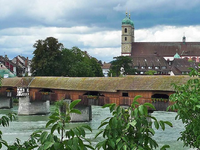 Ende des Monats starten die Sanierungs...i der berquerung des Rheins rechnen.   | Foto: Richard Kaiser