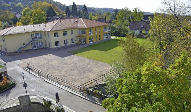 Rechts  der umstrittenen Stichstrae a...oll eine Grnflche  angelegt werden.   | Foto: Umiger