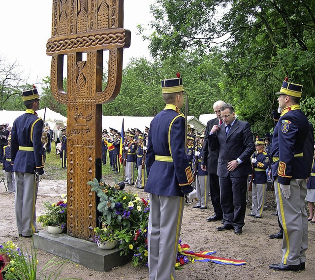 Im Sommer 2008 fand am Rumnenfriedhof...eifaltigkeitsikone  eingeweiht wurde.   | Foto: Mink