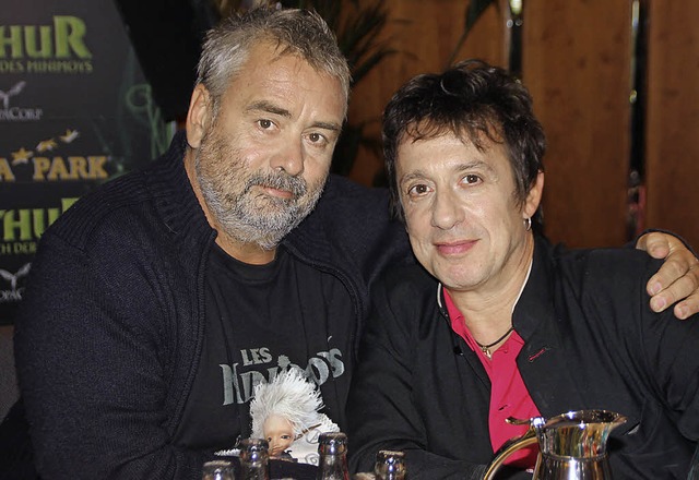 Luc Besson mit seinem Freund und Filmkomponisten Eric Serra   | Foto: eri