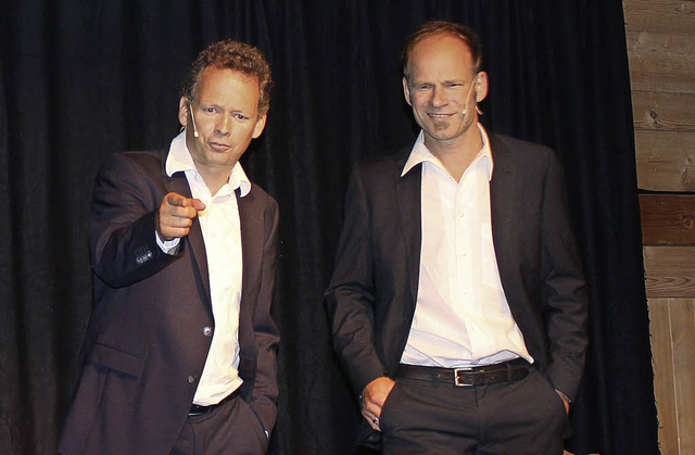Peter Frohleiks und Tobias Willmann so...ihrem Kabarett fr beste Unterhaltung.  | Foto: Sarah Beha