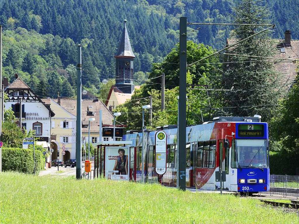 Mittlerweile sieht die Tramstrecke zwischen Freiburg und Gnterstal so aus.