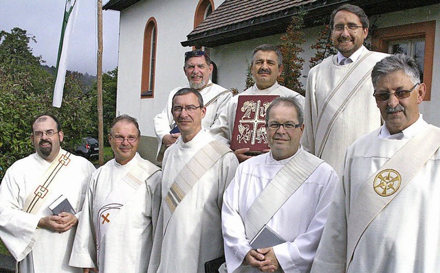 Die Diakone vor der Kapelle in Hartsch..., Harald Wochner und Klaus Heuberger    | Foto: Peter Schtz
