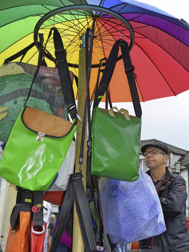 Gut beschirmt zeigten sich am Sonntag ...anstaltung viel Glck mit dem Wetter.   | Foto: Sylvia-Karina Jahn