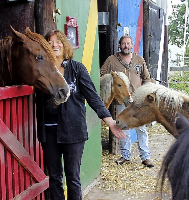 Muriel Friess und Michel Antony auf ihrem Ponyhof   | Foto: Erika Sieberts