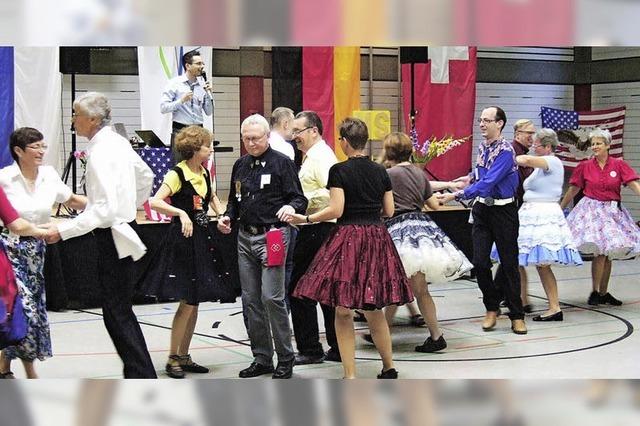 Sogar aus Schweden reisen Squaredancer an