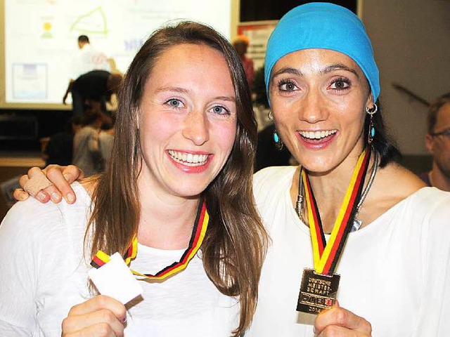 Sabine Storz (links) und Sonja Bammert...tertitel im niederschsischen Einbeck.  | Foto: privat