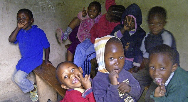 Leben in einfachsten Verhltnissen: Kinder in Tansania.   | Foto: Privat