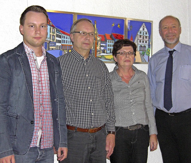 Fr 40 Jahre Urlaub in Endingen wurden...rt. Links im Bild Sohn Patrick Gollub.  | Foto: Stadt Endingen