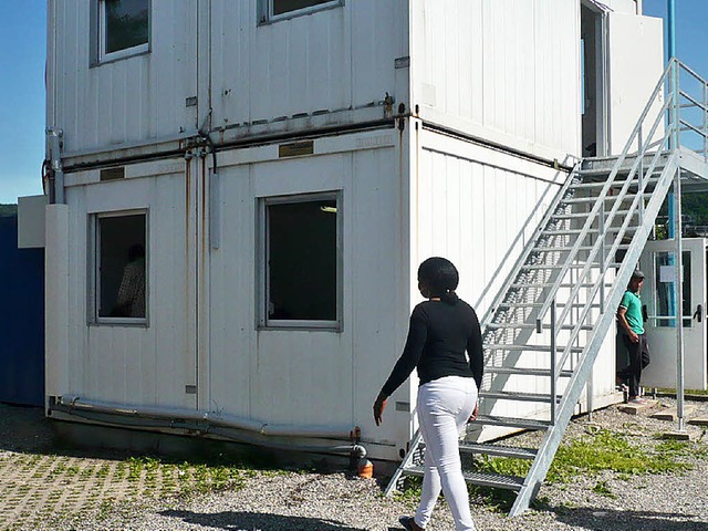 136 Menschen knnen in den Containern ...ruck leben &#8211; zumindest bis Juli.  | Foto: Eisenbeis Matthias