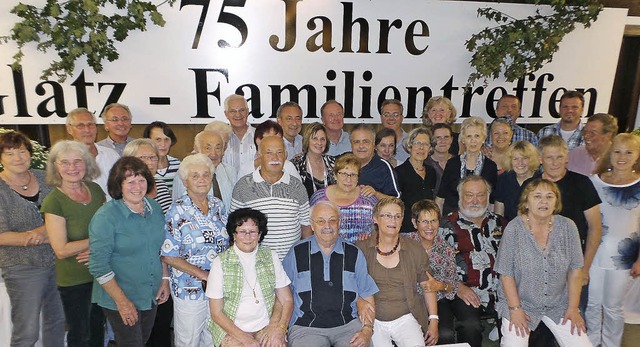 Glatz-Familienangehrige aus der ganzen Welt waren nach Reichenbach gekommen.   | Foto: Privat