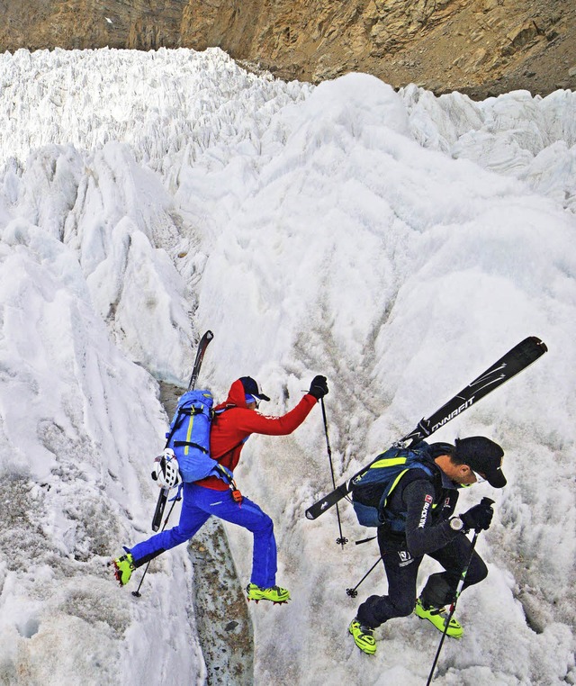 Sebastian Haag (links) und Benedikt B... Tage vor dem Unglck am Shisha Pangma  | Foto: Dynafit/PrimaLoft/dpa