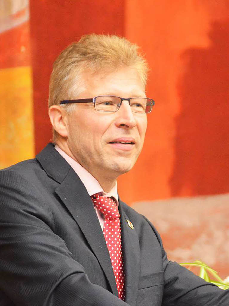 Patrick Gtsch, Gemeindeprsident von Bettingen, sprach fr die angrenzenden  Gemeinden aus der Schweiz und Deutschlands