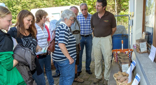 Kartoffelbauern, hier Manfred Blatter,... ber die &#8222;tolle Knolle&#8220;.   | Foto: Seifried