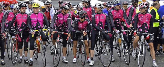 Warten auf Startschuss: das mutmaliche Peloton der Tour de Hieber 2012  | Foto: Maier