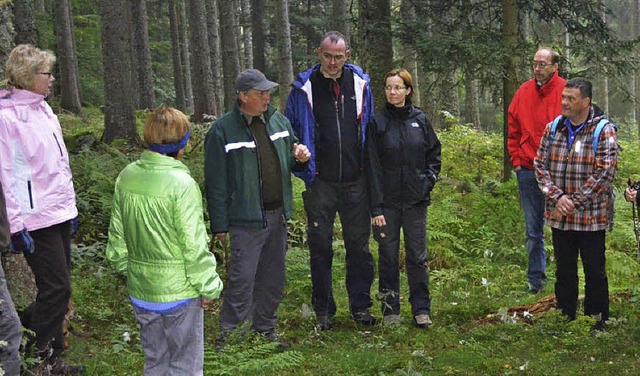 Bei den Fhrungen mit Frster Eugen Wi...gibt es viel zu lernen und zu erleben.  | Foto: HTG