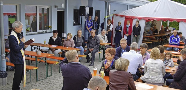 Nicht verzichten wollte der SV Berau a...esen  bei der offiziellen Einweihung.   | Foto: cs