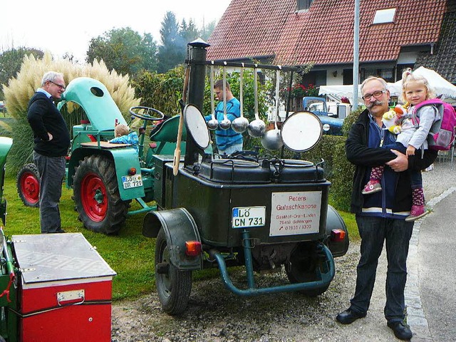 Peter an der Gulaschkanone  | Foto: Rolf Mck