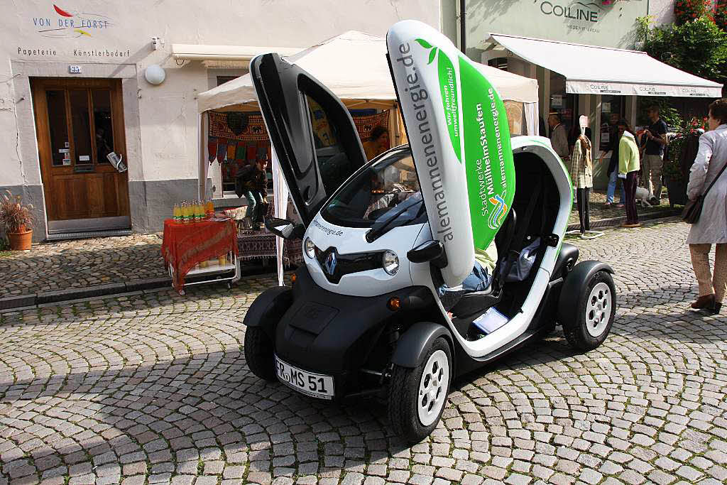 Elektroautos drfen in Staufen Fugngerzone.