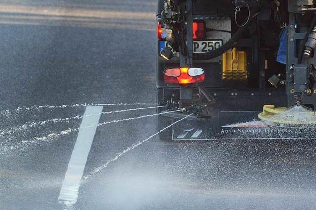 Winterdienst: Mehr Salz auf weniger Straen in Freiburg