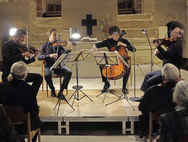 Das Leipziger Streichquartett bei seinem Auftritt in St. Cyriak   | Foto: philipp