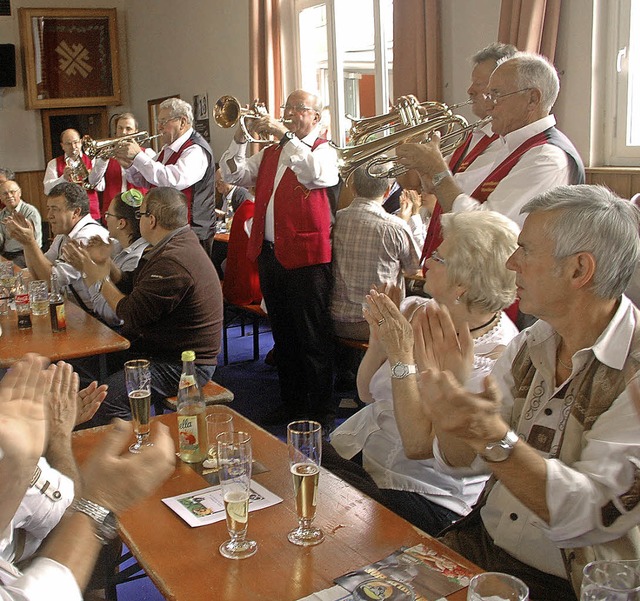 Hoch her ging es am Wochenende beim Ba...gmusikanten in der Hsiger Festhalle.   | Foto: Vera Winter