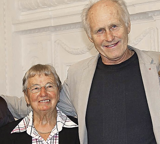 Auszeichnung fr Lore Isele und Gerold Bchle   | Foto: Privat