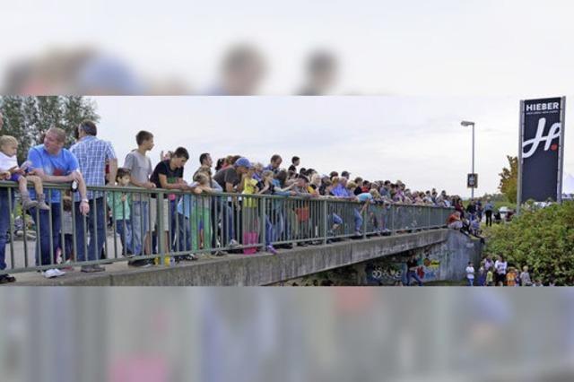 Rund 1000 Radler strampeln bei der Hieber-Tour von Markt zu Markt