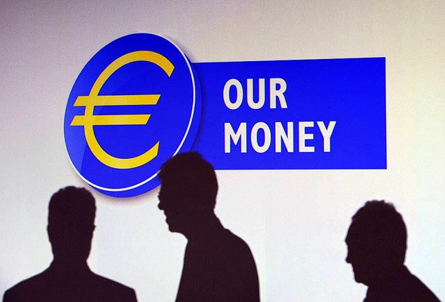 Was passiert mit unserem Geld? Die Bun...tfremdung des Euro-Rettungsfonds ESM.   | Foto: dpa