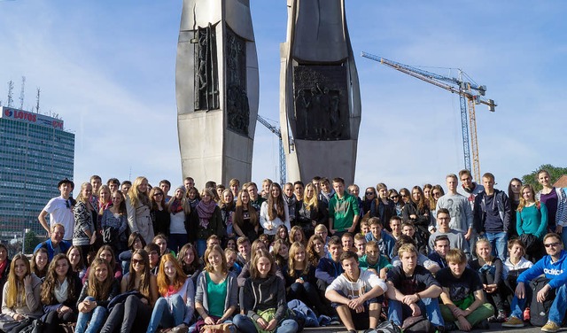 Fast 70 Gymnasiasten aus Denzlingen be... Leninwerft mehr Demokratie forderten.  | Foto: Privat