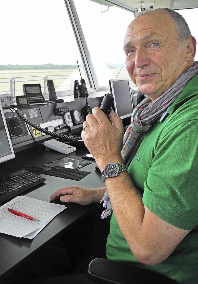 Hat auf dem Flugplatz alles im Blick: Achim Trmer   | Foto: Sophia Hesser