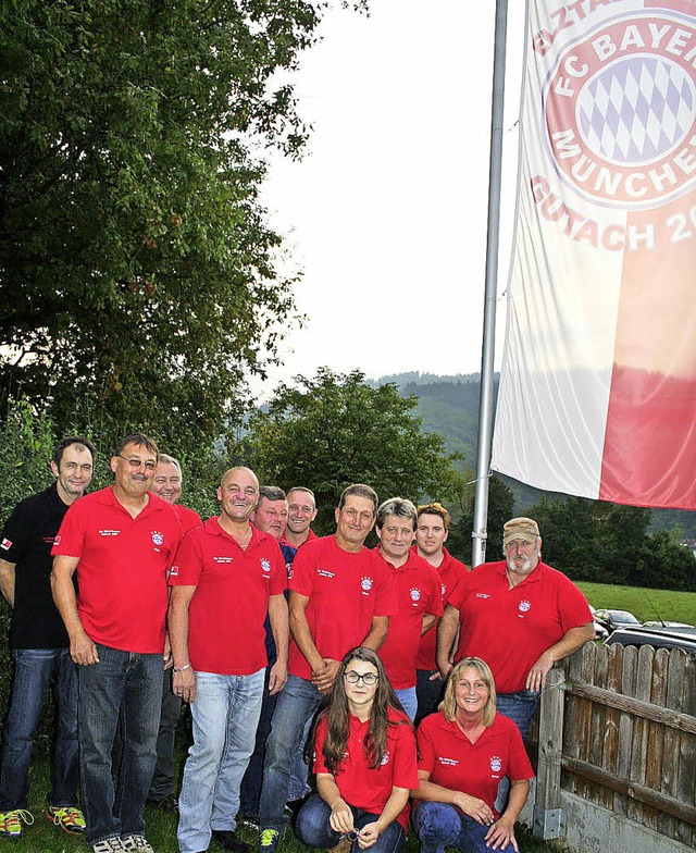 Am 10. Oktober wird der Elztler FC Bayern Fanclub ein Jahr alt.   | Foto: Heiss