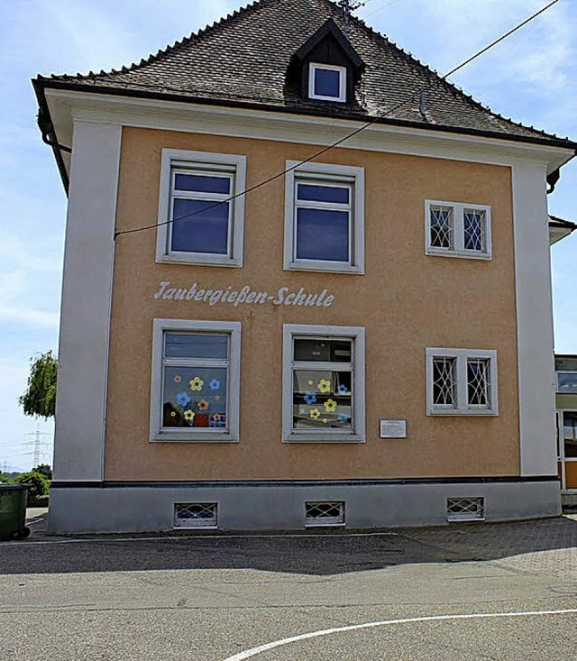 Die deutsch-franzsische Schule sitzt in der ehemaligen Taubergieen-Schule.   | Foto: Archiv: C. Lorber