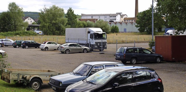 Auf dem Gelnde an der Franz-Ehret-Str...r Parkpltze als bisher geplant sind.   | Foto: Paul Schleer