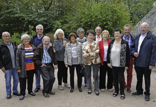 Zwlf der 21 ehemaligen Schler der Vo...ile Stamm aus Schleitheim (3. v. r.).   | Foto: Noeske