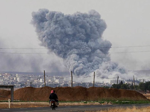 Hart umkmpft: Die kurdische Stadt Kobane.  | Foto: dpa