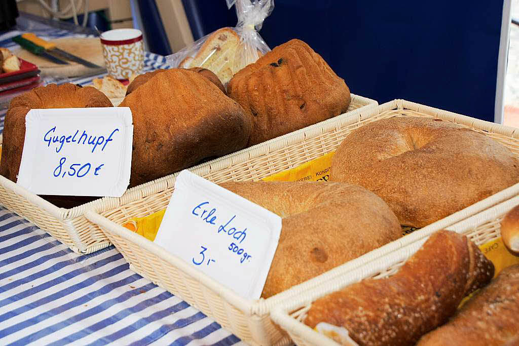 Gelungene Premiere: Ob Gugelhupf oder Erle-Loch - der Phantasie waren keine Grenzen gesetzt beim Alemannischen Brotmarkt.