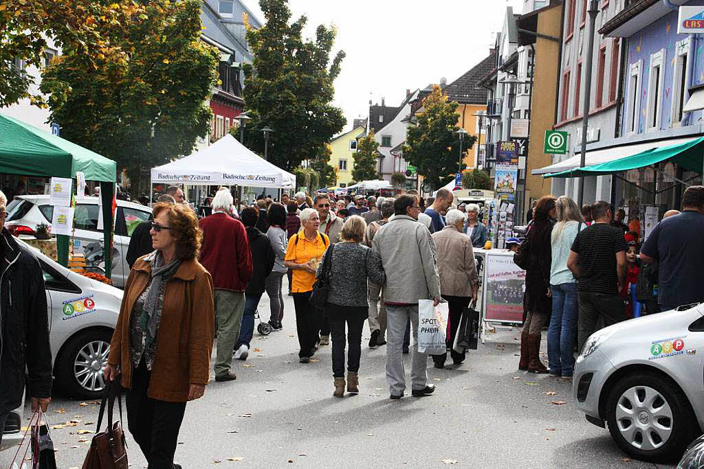 Impressionen vom verkaufsoffenen Sonntag mit Flohmarkt in Wehr.