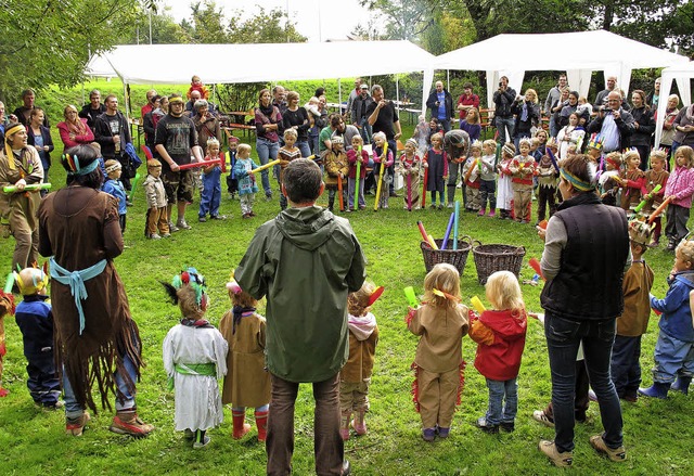 Das Indianer- Abschiedsfest des Kinder...;Zigeunerlager&#8220; in Istein statt.  | Foto: Jutta Schtz